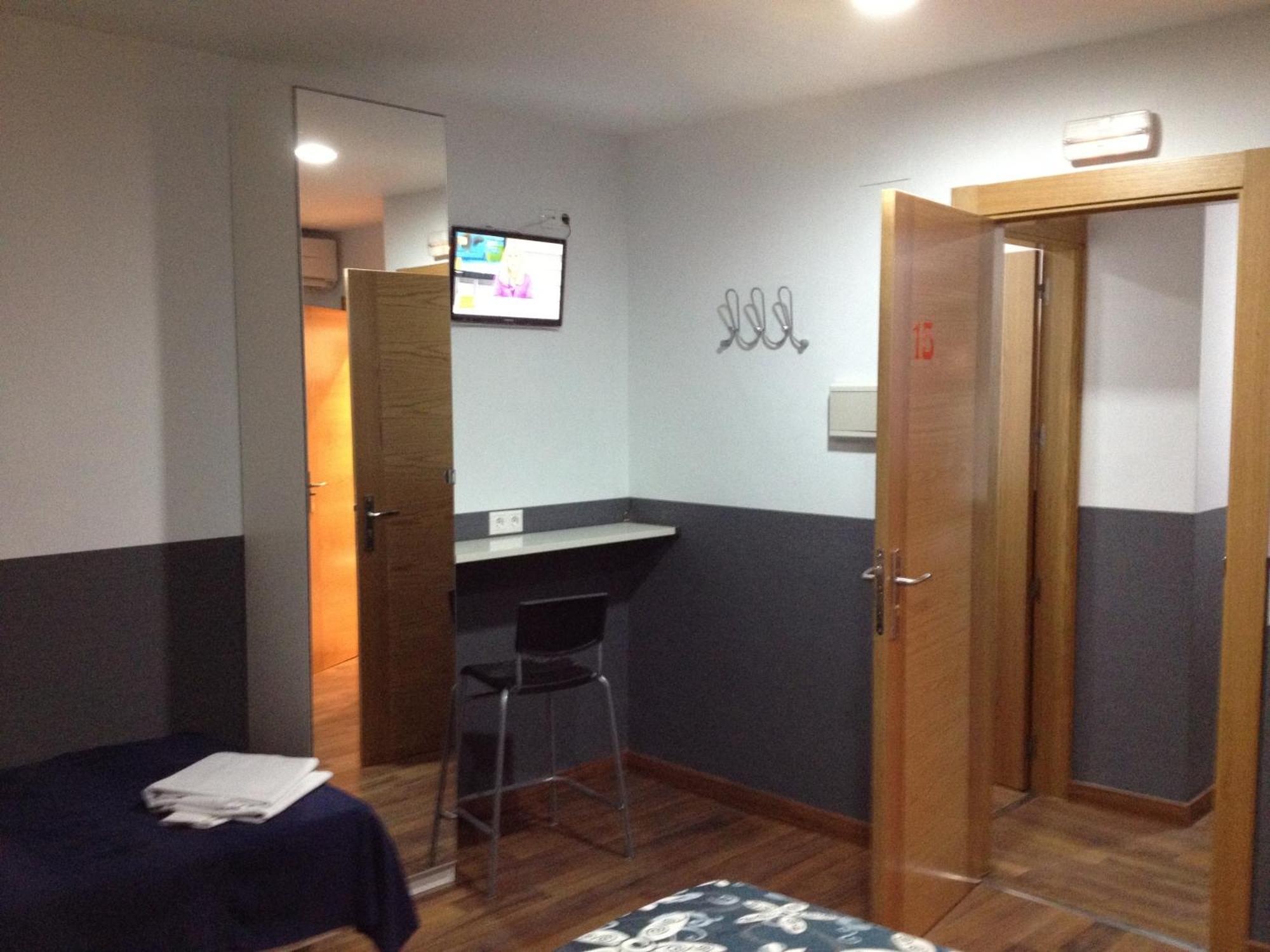 Hostal Gaudi Cuenca Cuenca  Bagian luar foto