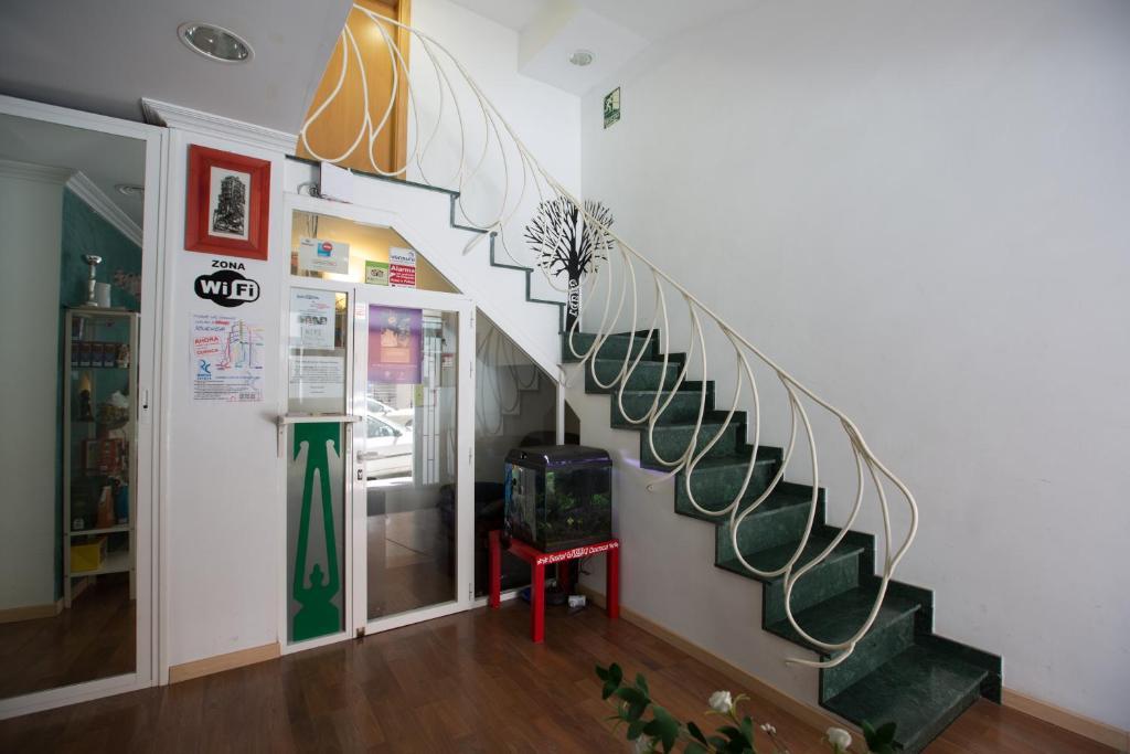 Hostal Gaudi Cuenca Cuenca  Bagian luar foto