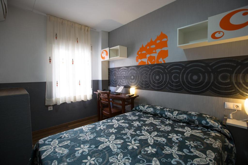 Hostal Gaudi Cuenca Cuenca  Bagian luar foto